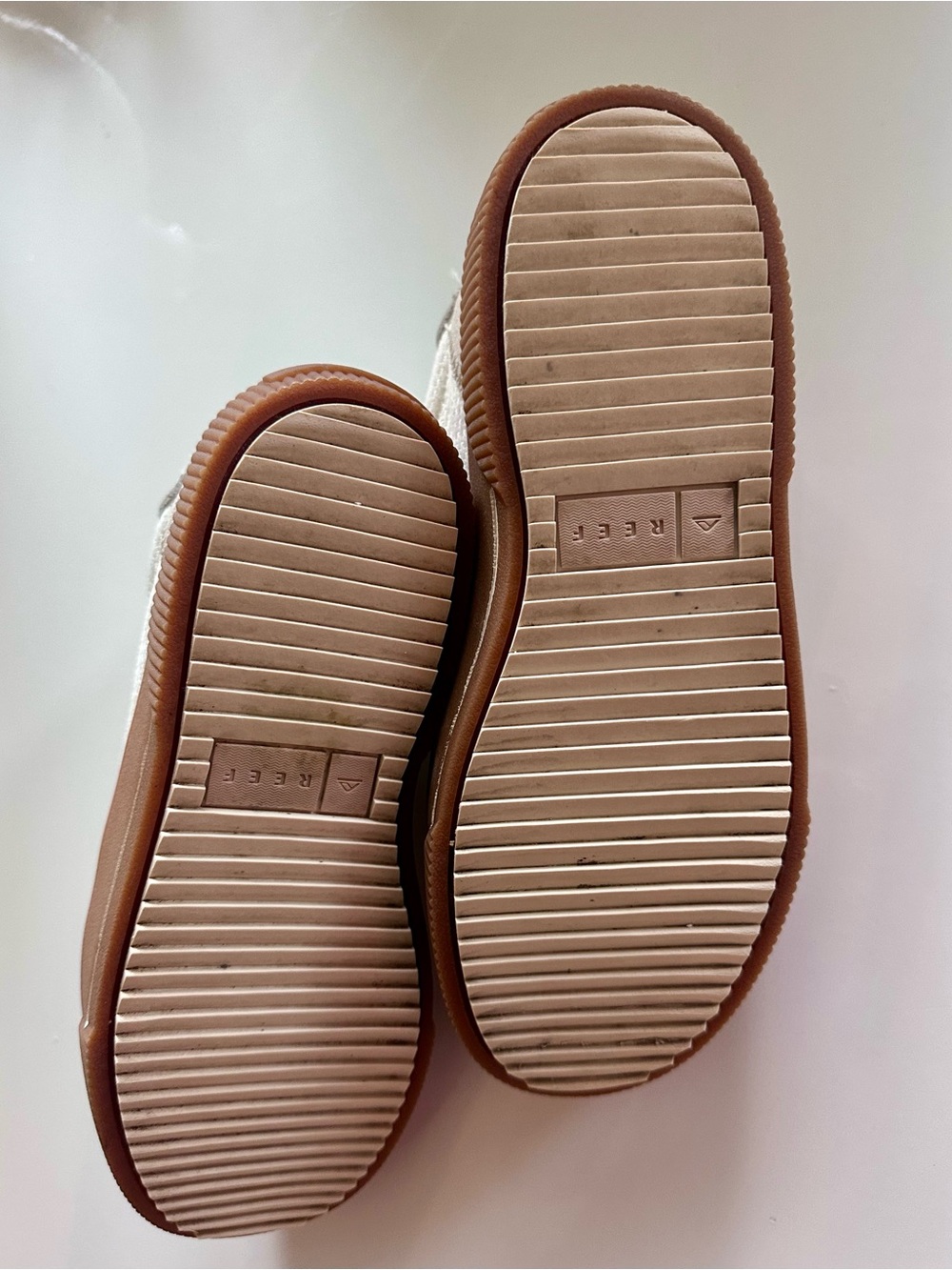 Reef | Lay Day Lift sneaker in Vintage/Gum - Picture 14 of 14